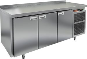 С распашными дверьми стол Hicold SN 111BT