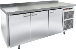 С распашными дверьми стол HICOLD GN 111TN W